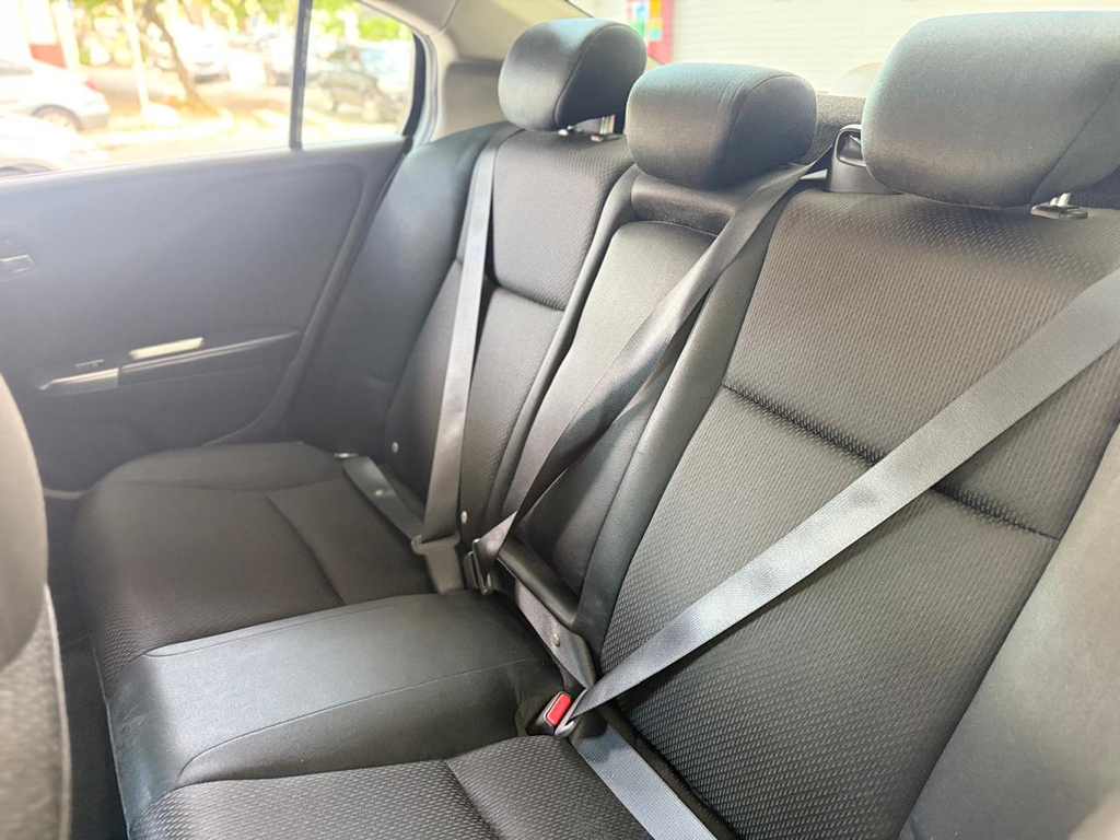 Honda City Cinza
