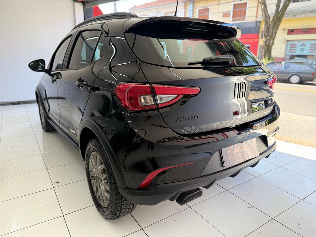 Fiat Argo Preto