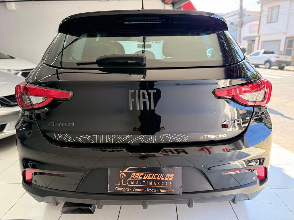Fiat Argo Preto