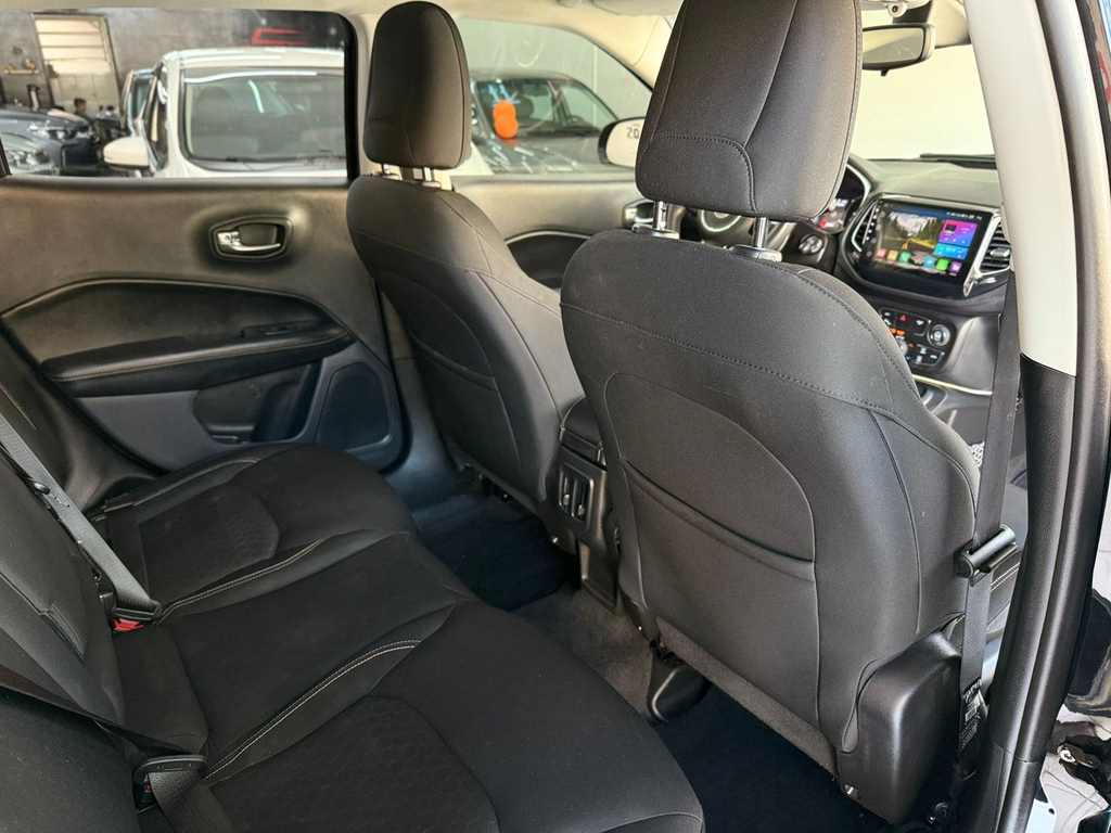 Jeep Compass Preto