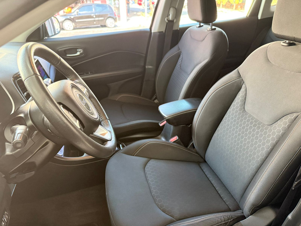 Jeep Compass Preto