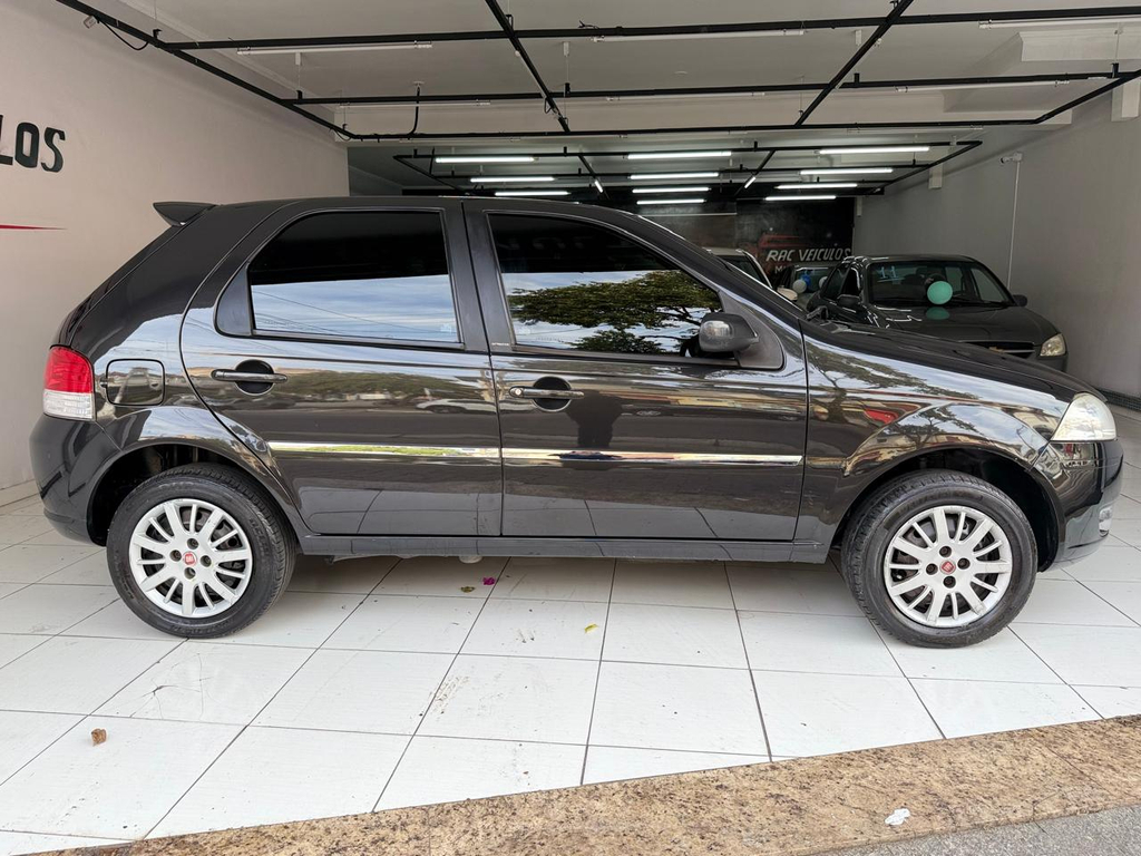 Fiat Palio Preto