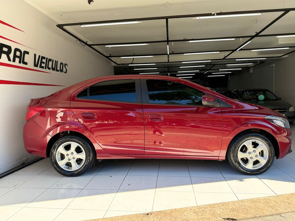 Chevrolet Prisma Vermelho