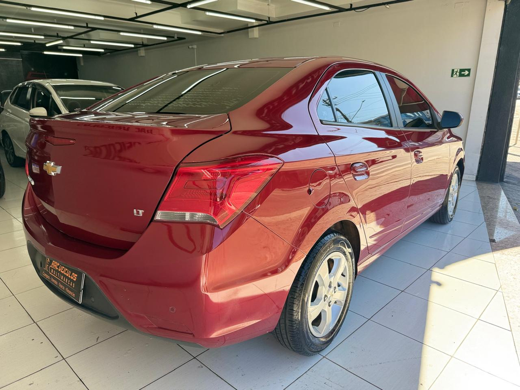 Chevrolet Prisma Vermelho