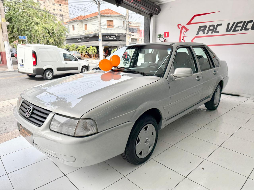 Volkswagen Santana Prata