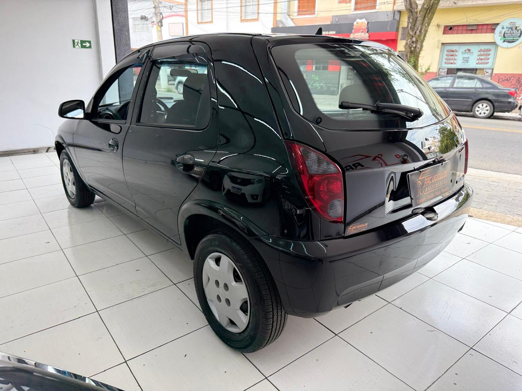 Chevrolet Celta Preto