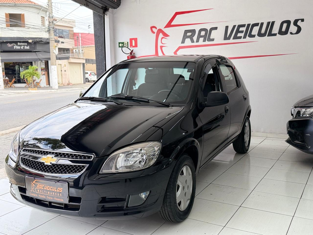 Chevrolet Celta Preto