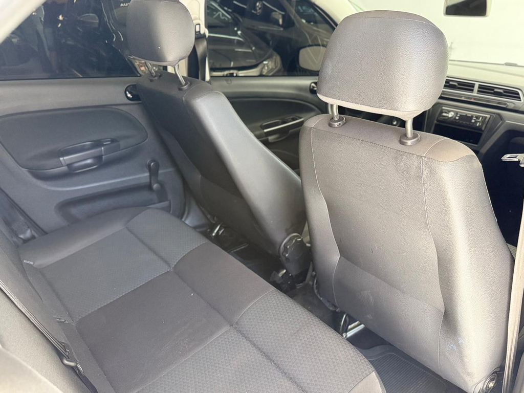 Volkswagen Gol Branco