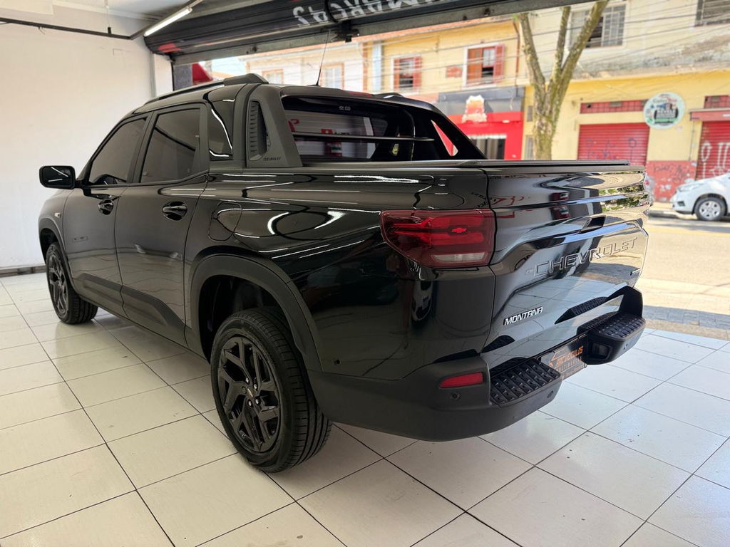 Chevrolet Montana Preto
