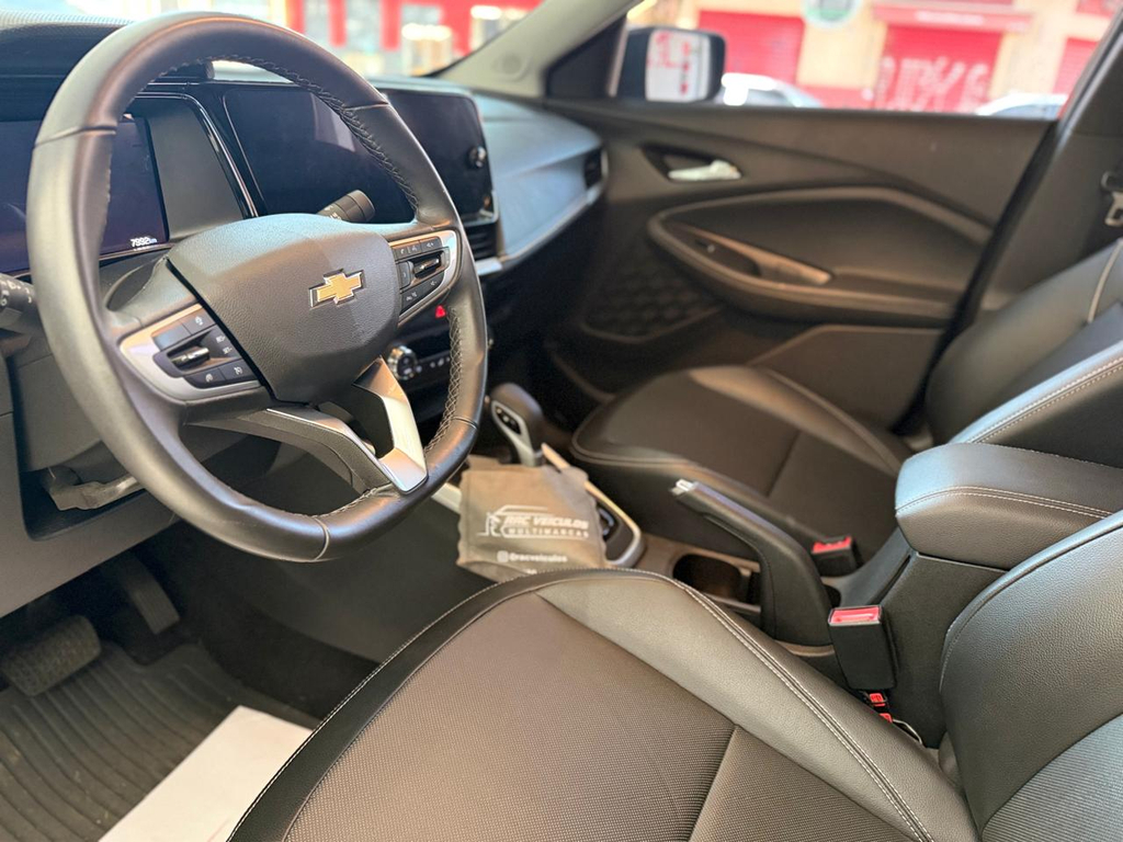 Chevrolet Montana Preto