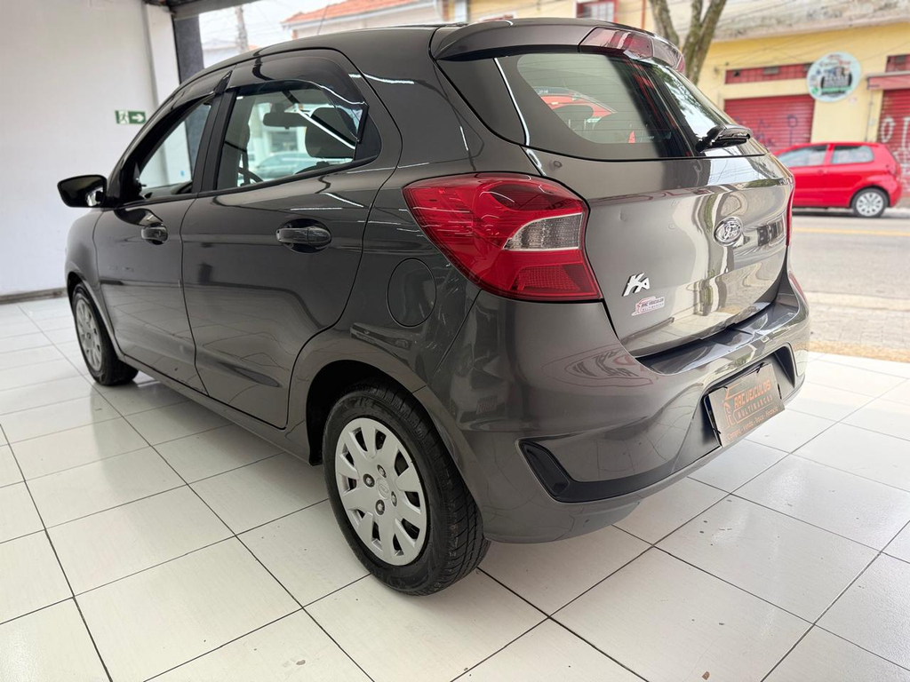 Ford Ka Hatch Cinza