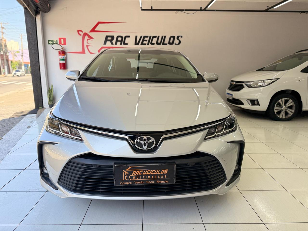 Toyota Corolla Prata