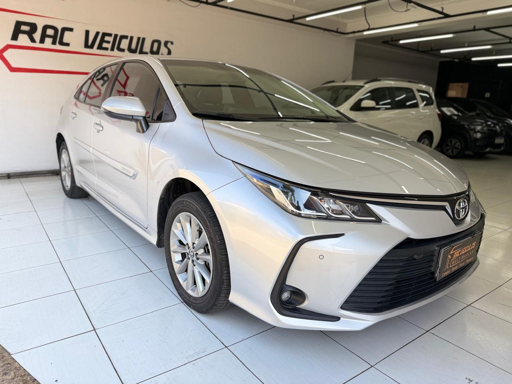 Toyota Corolla Prata