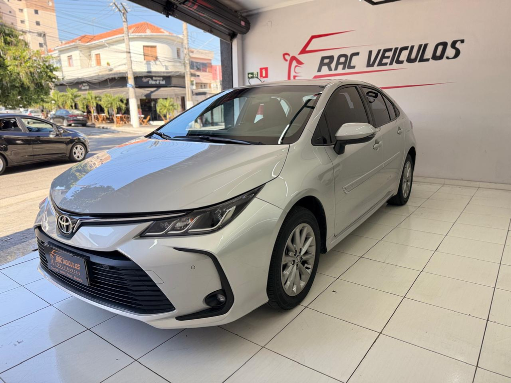 Toyota Corolla Prata