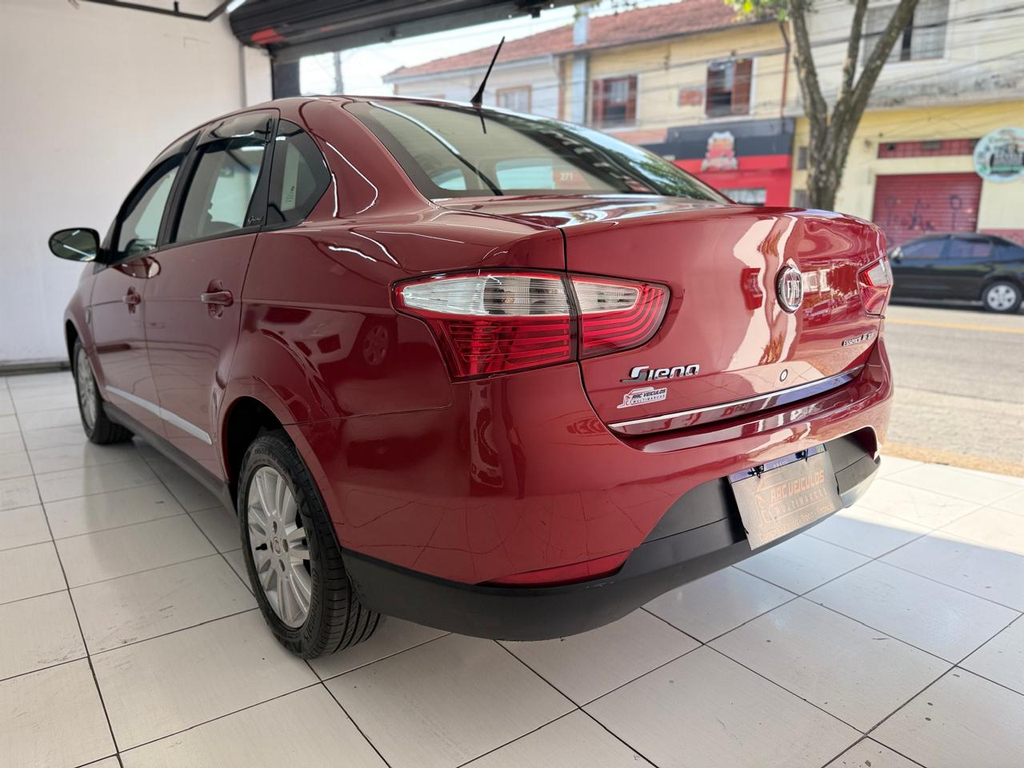 Fiat Grand Siena Vermelho
