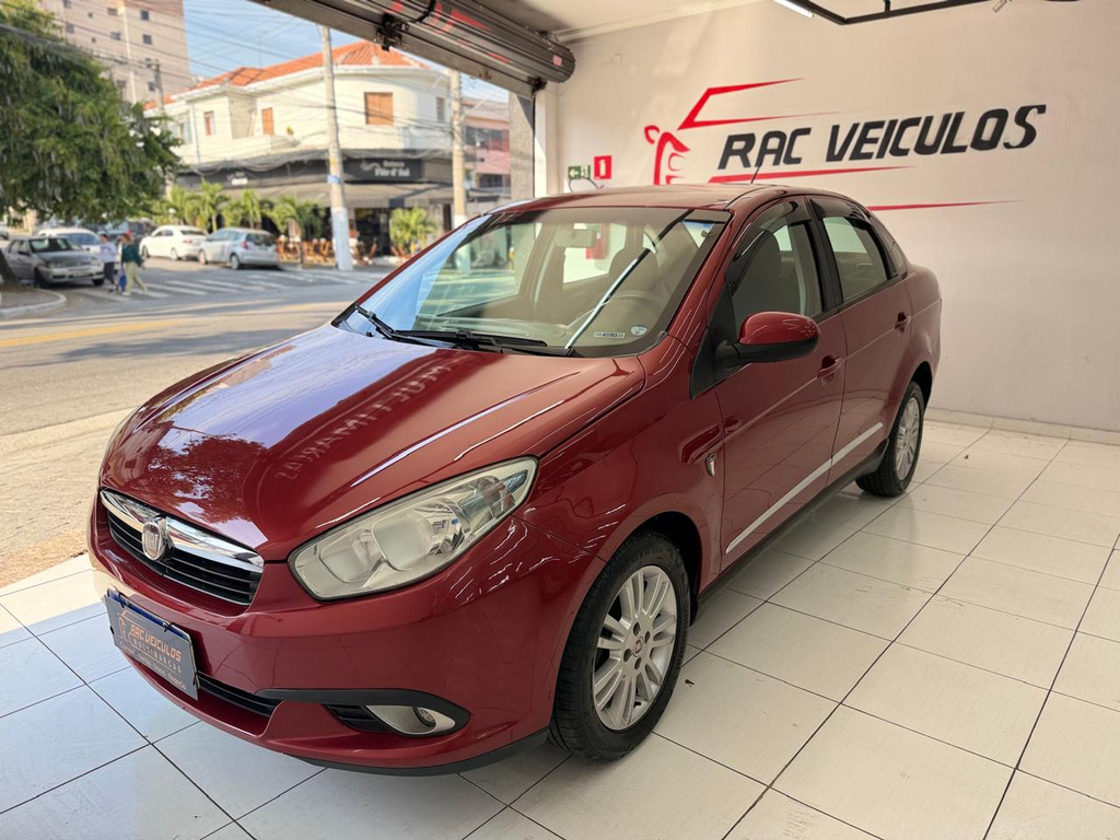 Fiat Grand Siena Vermelho