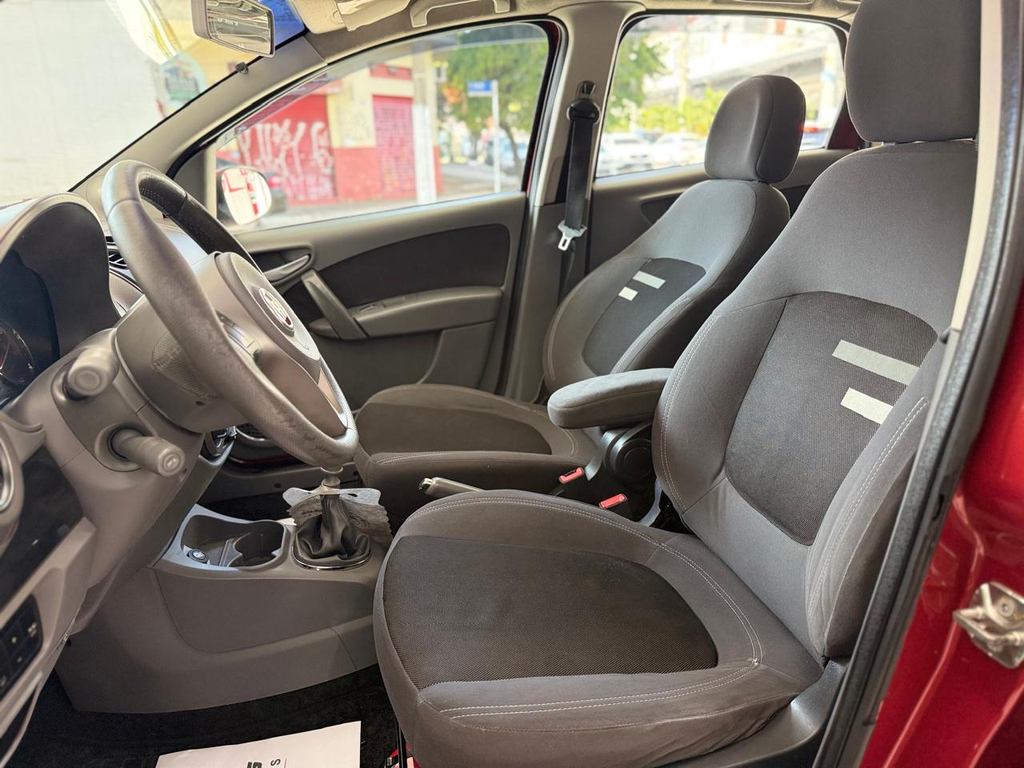 Fiat Grand Siena Vermelho