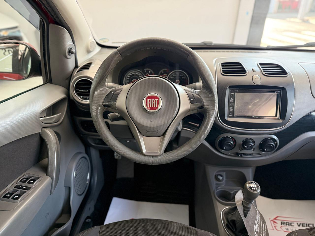 Fiat Grand Siena Vermelho