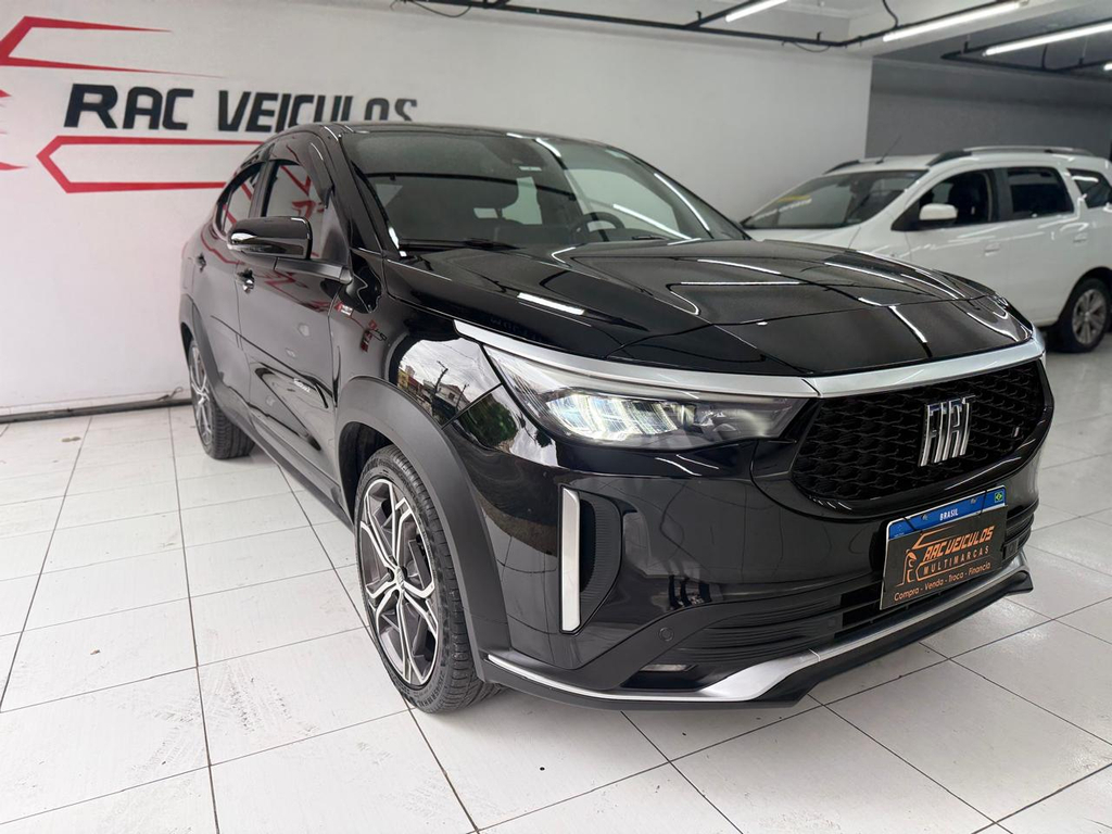 Fiat FASTBACK Preto