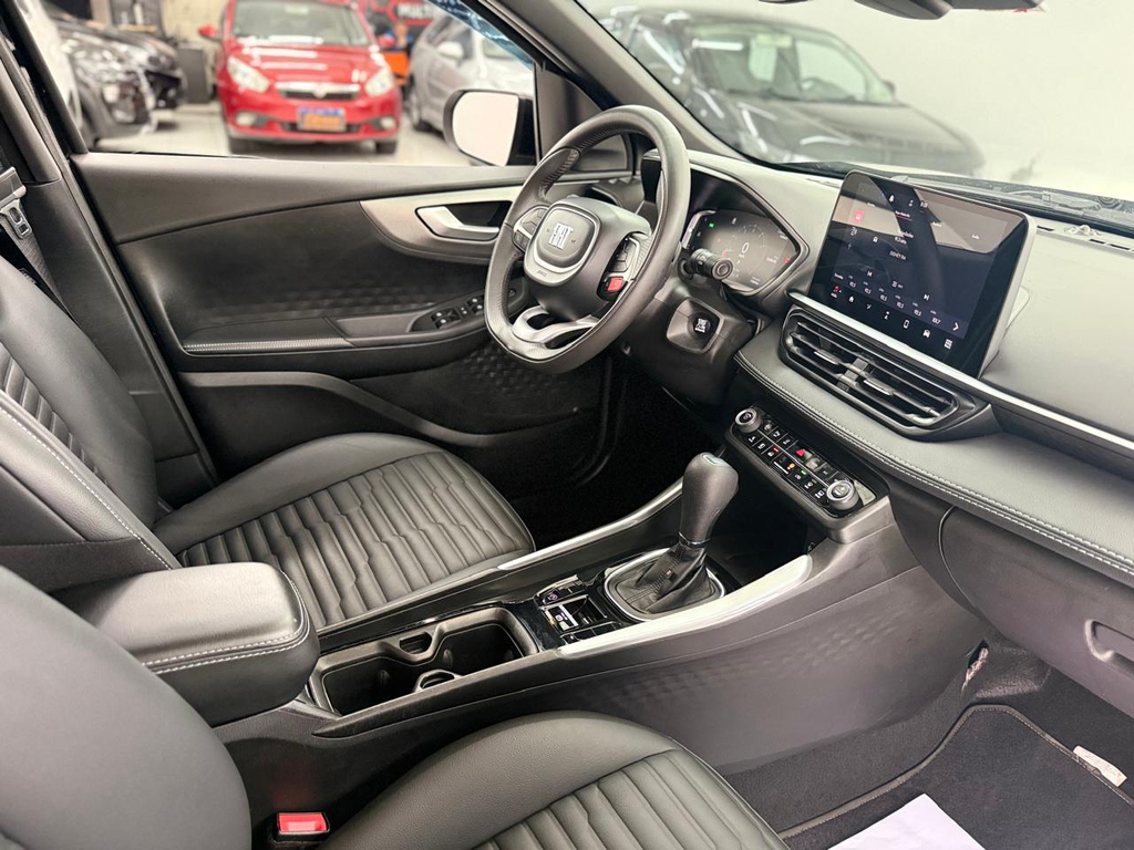 Fiat FASTBACK Preto