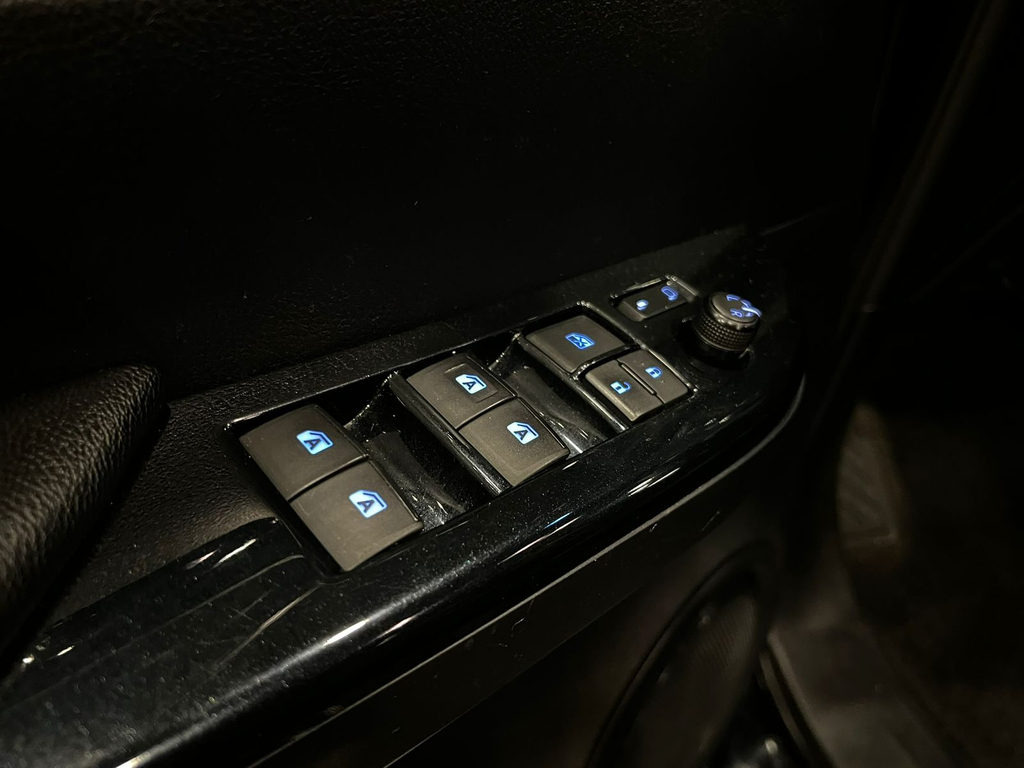 Toyota Hilux Cabine Dupla Preto