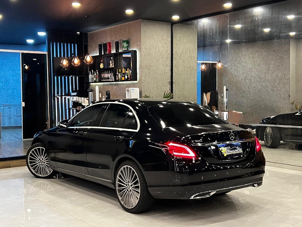 Mercedes Benz C-180 Preto