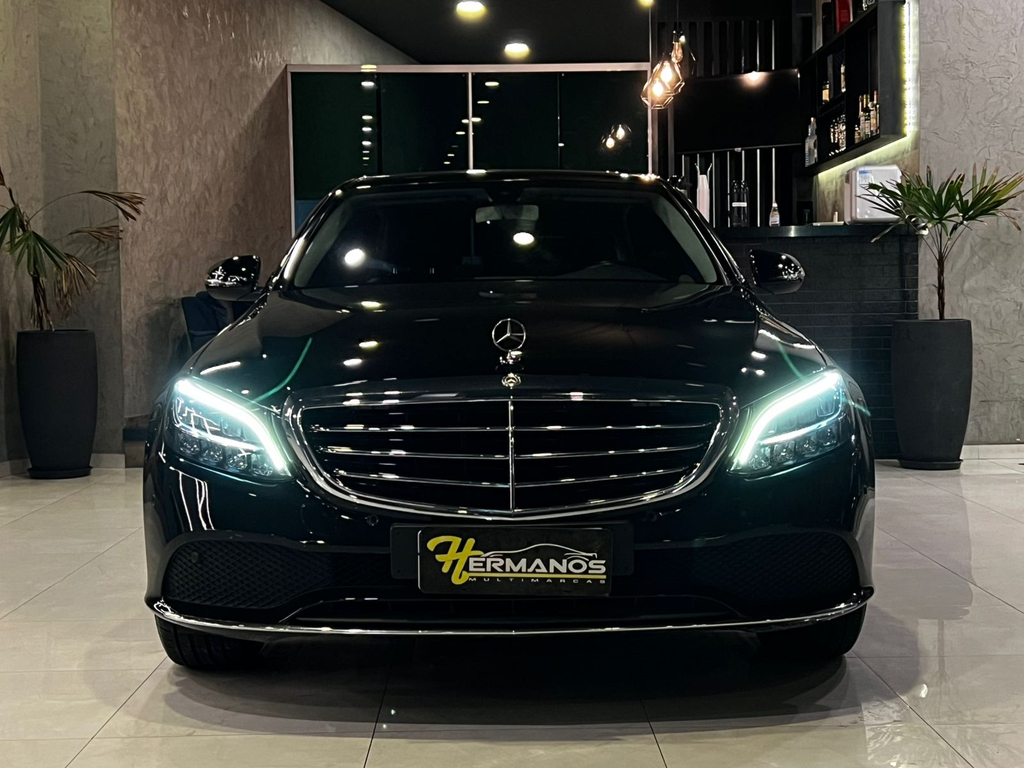 Mercedes Benz C-180 Preto