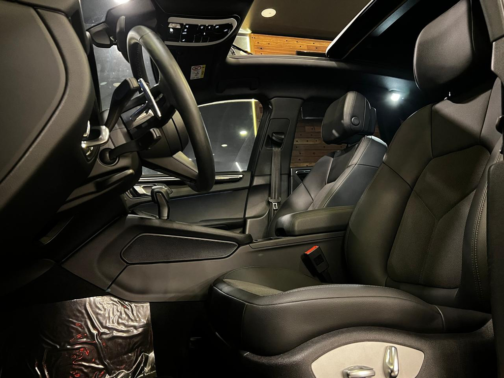 Porsche Macan Preto