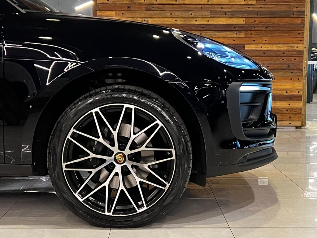 Porsche Macan Preto
