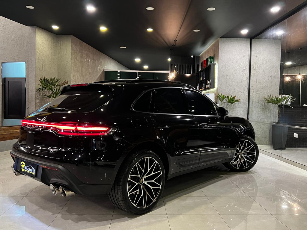 Porsche Macan Preto