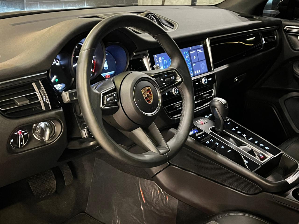 Porsche Macan Preto