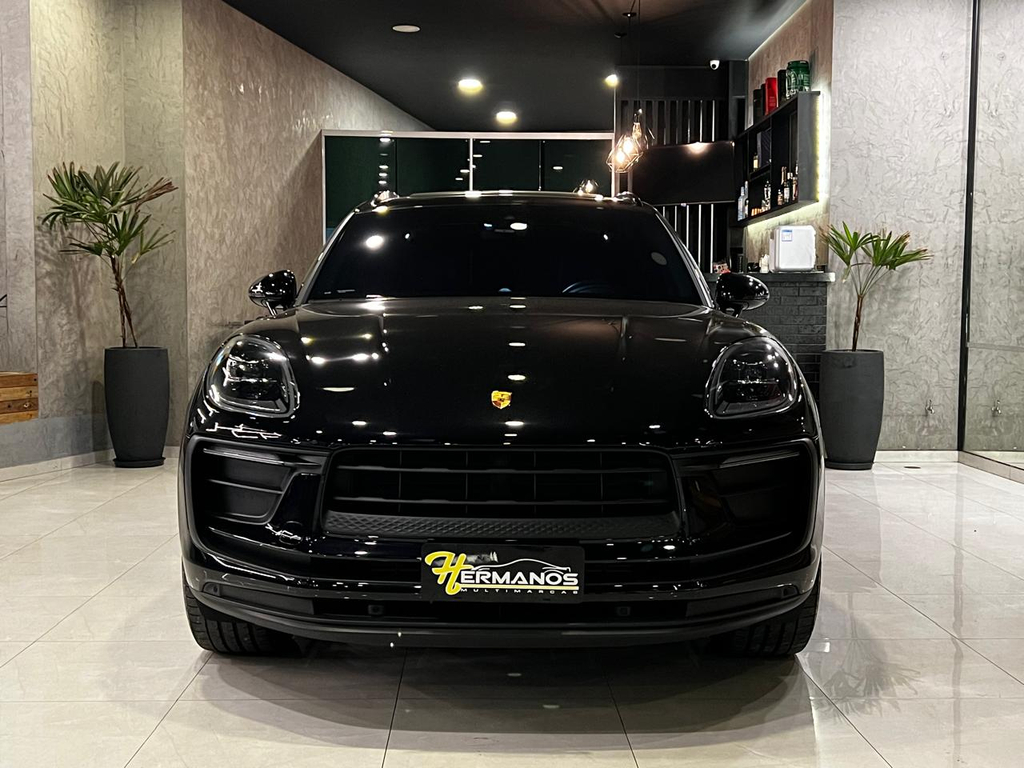 Porsche Macan Preto
