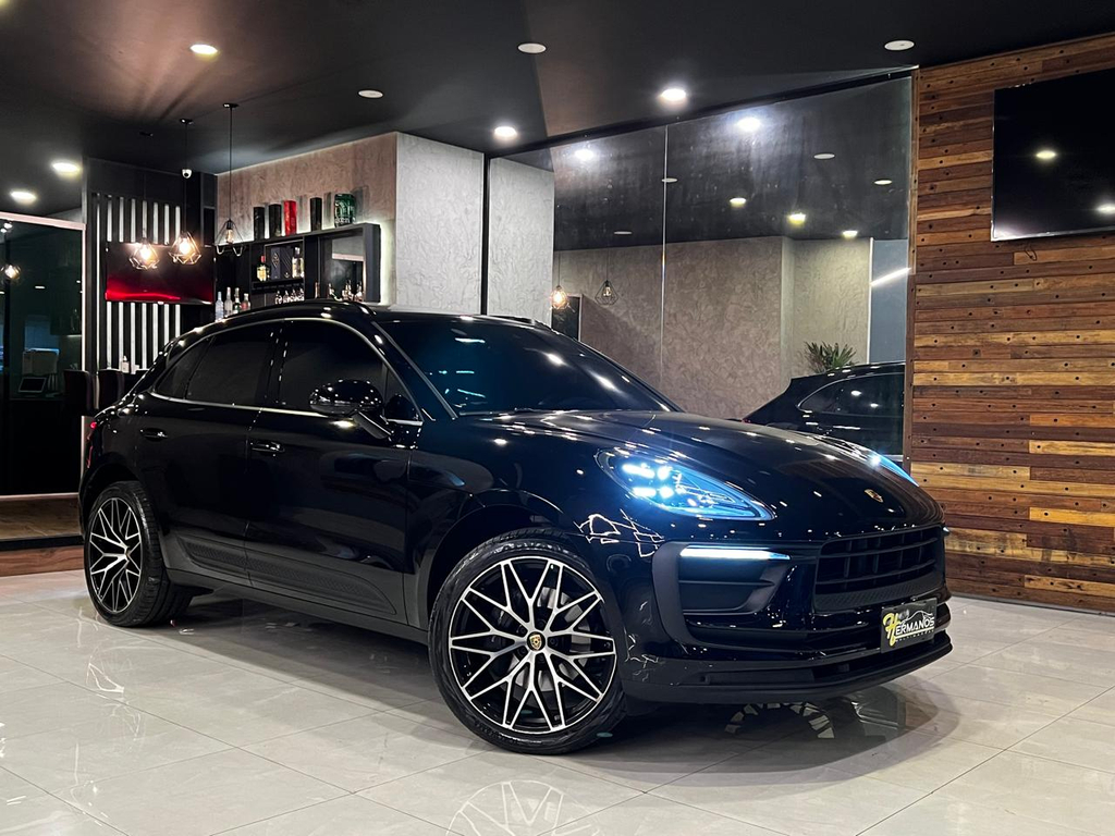 Porsche Macan Preto