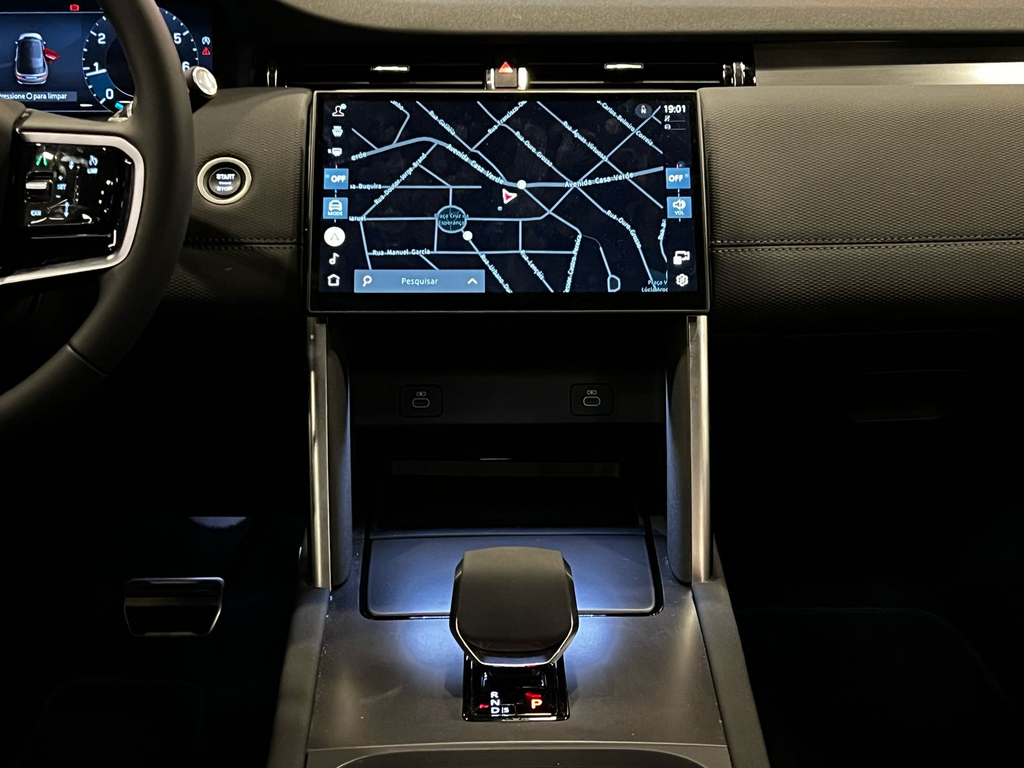 Land Rover Discovery Sport Preto
