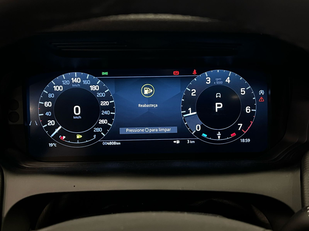 Land Rover Discovery Sport Preto