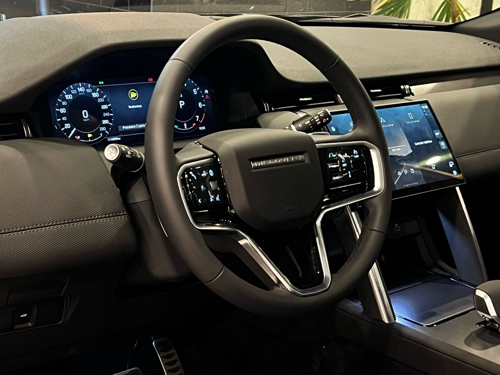 Land Rover Discovery Sport Preto