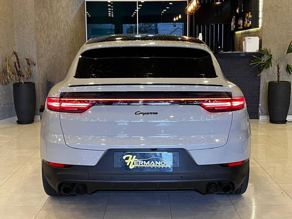 Porsche Cayenne Cinza