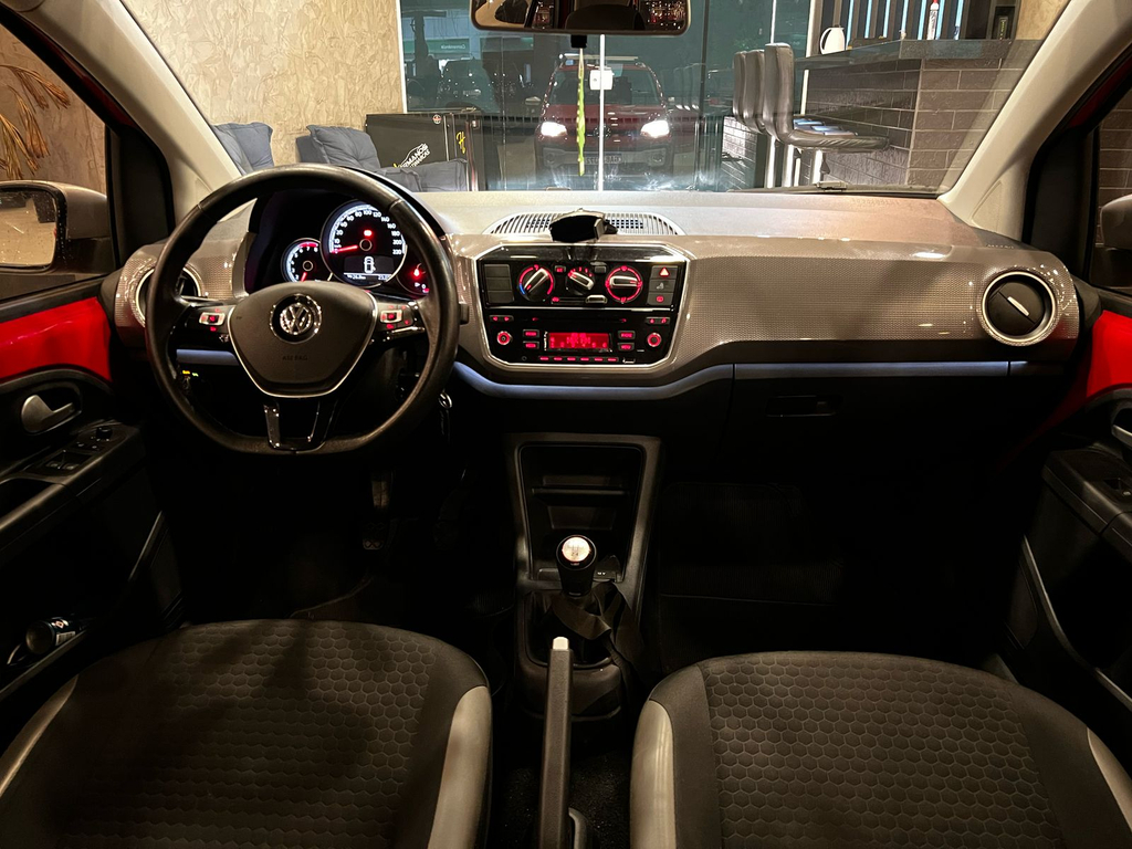 Volkswagen up! cross Vermelho