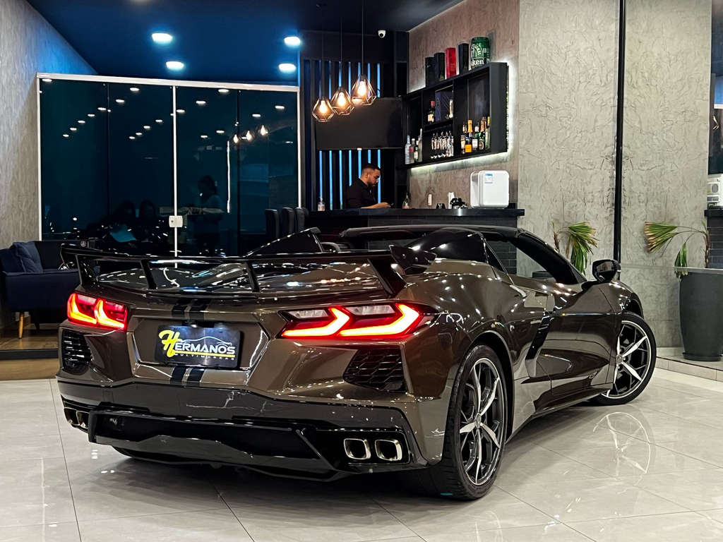 Chevrolet Corvette Marrom