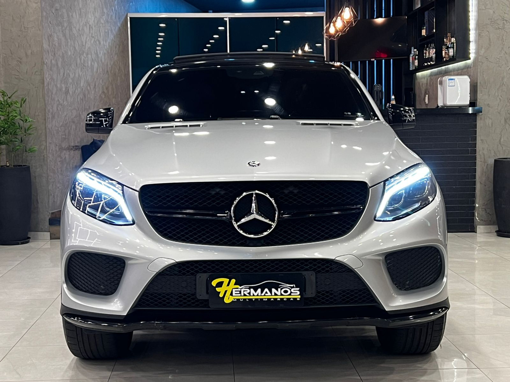 Mercedes Benz GLE-400 Prata