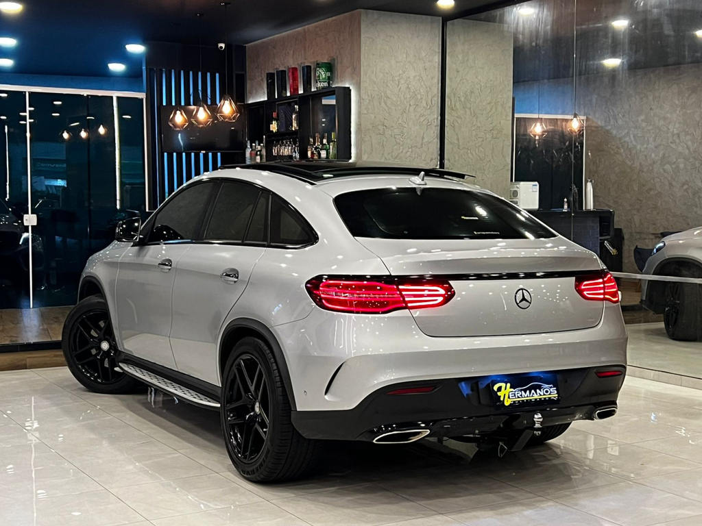 Mercedes Benz GLE-400 Prata
