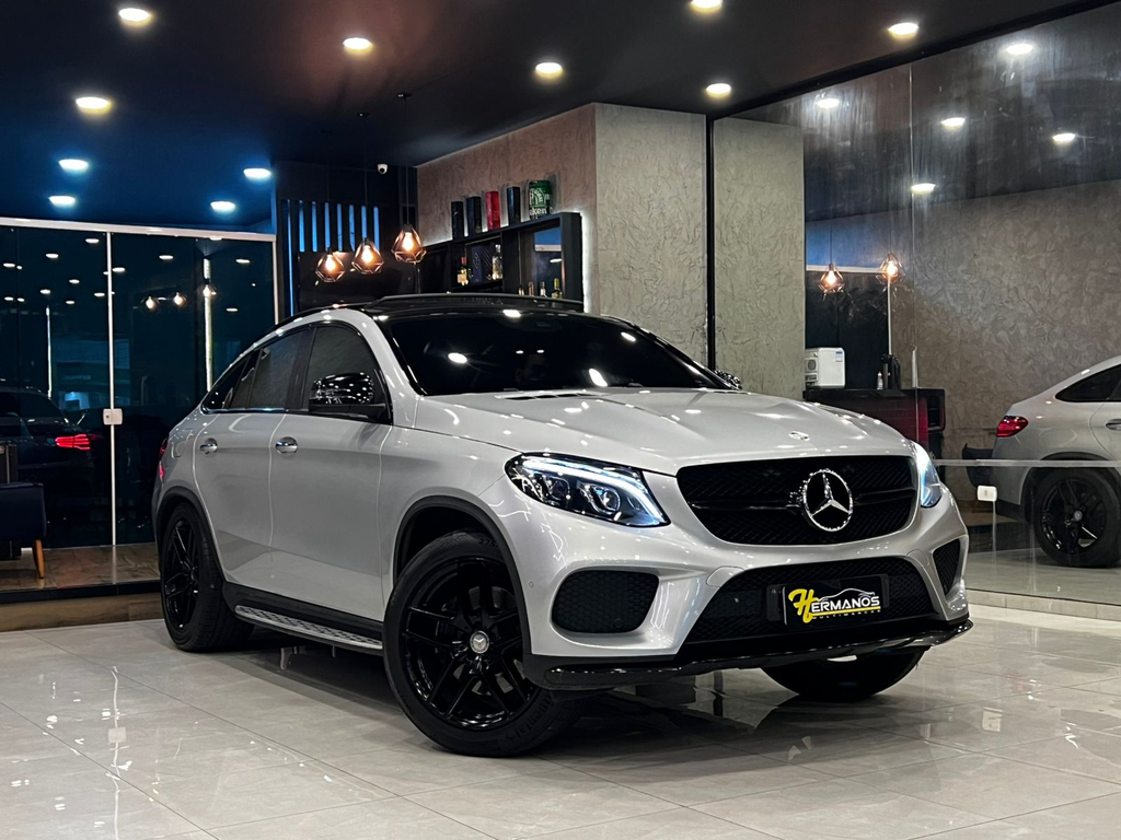 Mercedes Benz GLE-400 Prata