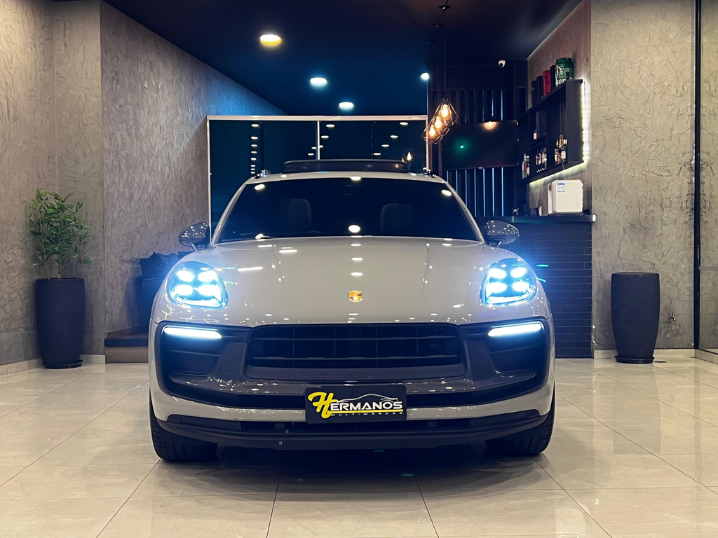 Porsche Macan Cinza