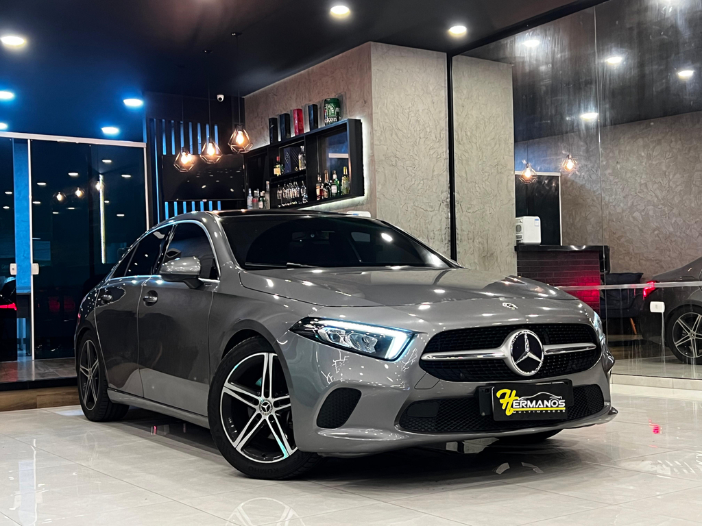 Mercedes Benz A 200 Sedan Cinza