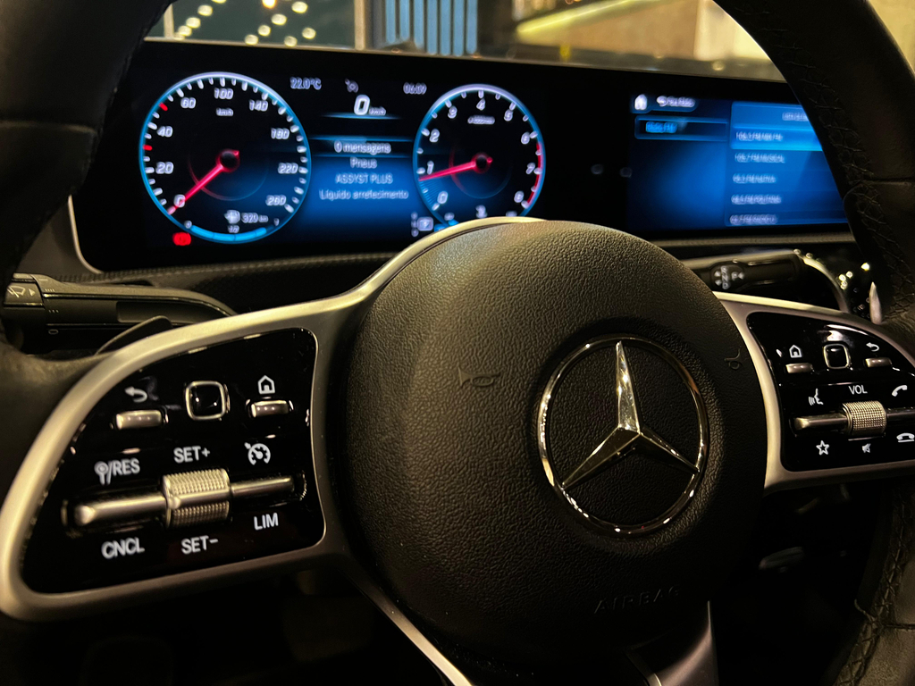 Mercedes Benz A 200 Sedan Cinza