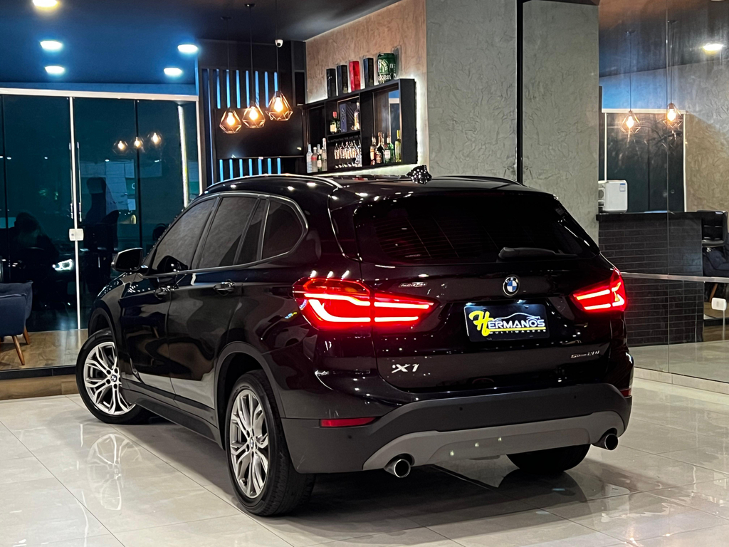 BMW X1 Preto