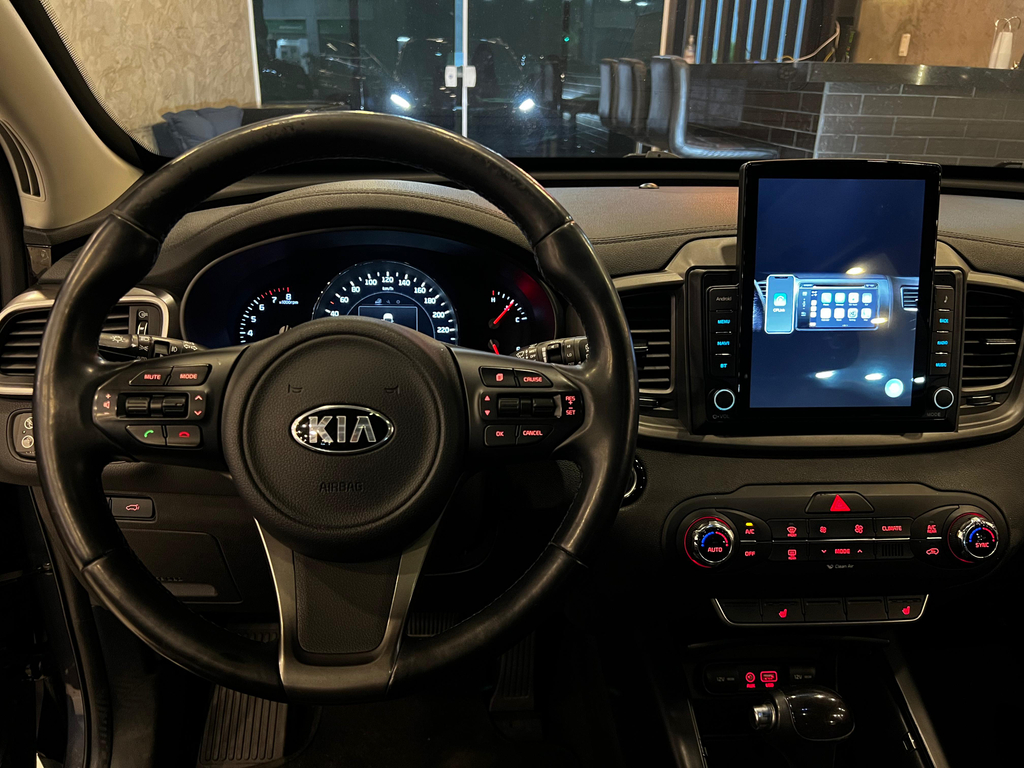Kia Sorento Cinza