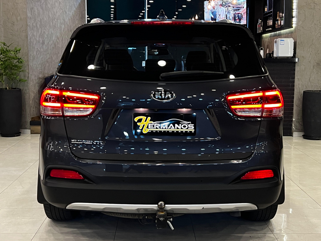 Kia Sorento Cinza