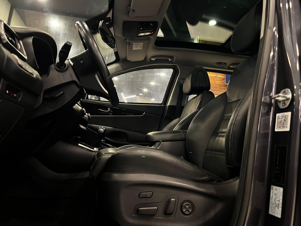 Kia Sorento Cinza