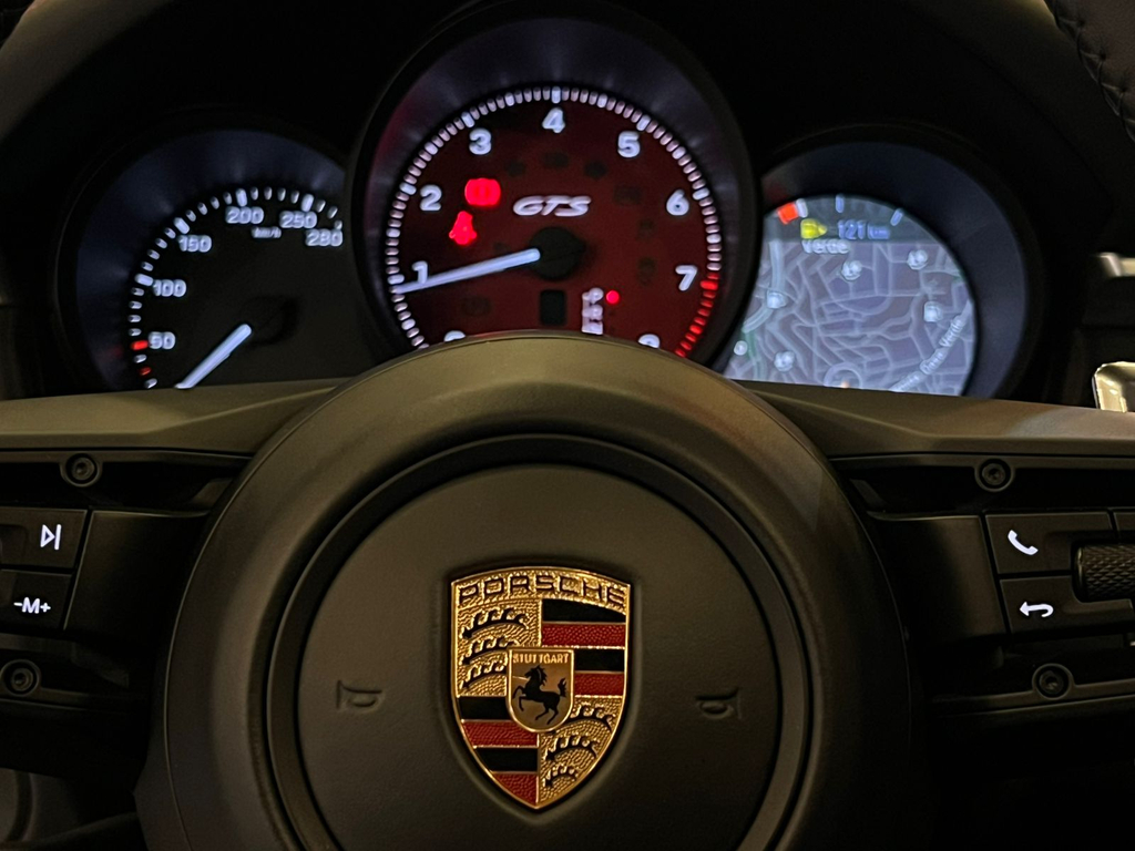 Porsche Macan Vermelho